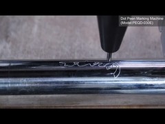 Mesin penandaan titik laser sempurna PEQD-030E menandai Logo pada tabung stainless steel 32mm